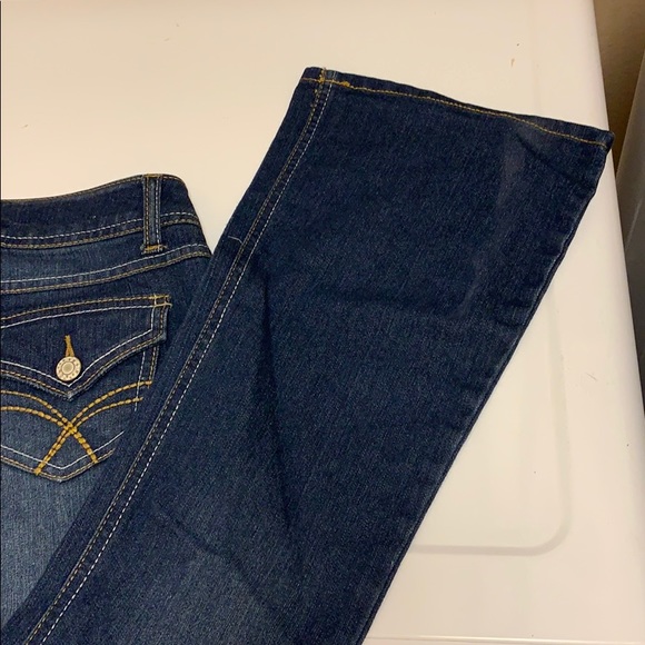 Jeans - Picture 3 of 3